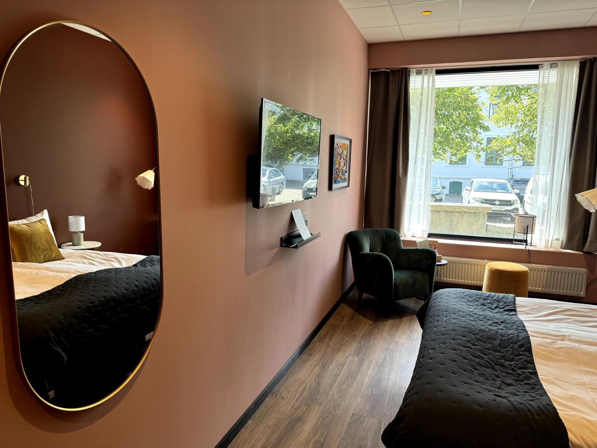 Hotell Sillen Люсешил Екстериор снимка